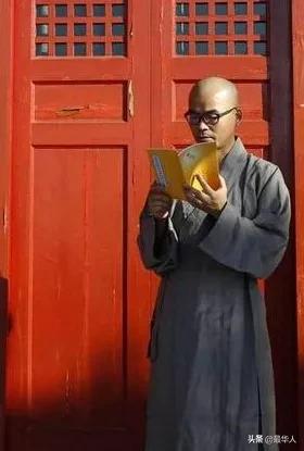 弘一法师抛妻弃子出家是不是不孝,史国良抛妻弃子出家的头条文章