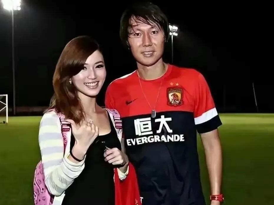 鏉庨搧鑰佸﹩榫欒彶鏄彴鐞冭鍒ら緳鑿插悧,榫欒彶鏉庨搧鑰佸﹩鍥炴潵浜嗗悧