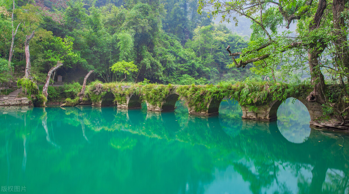 中国自驾游十大必去景点,世界公认十大绝美景点中国景点