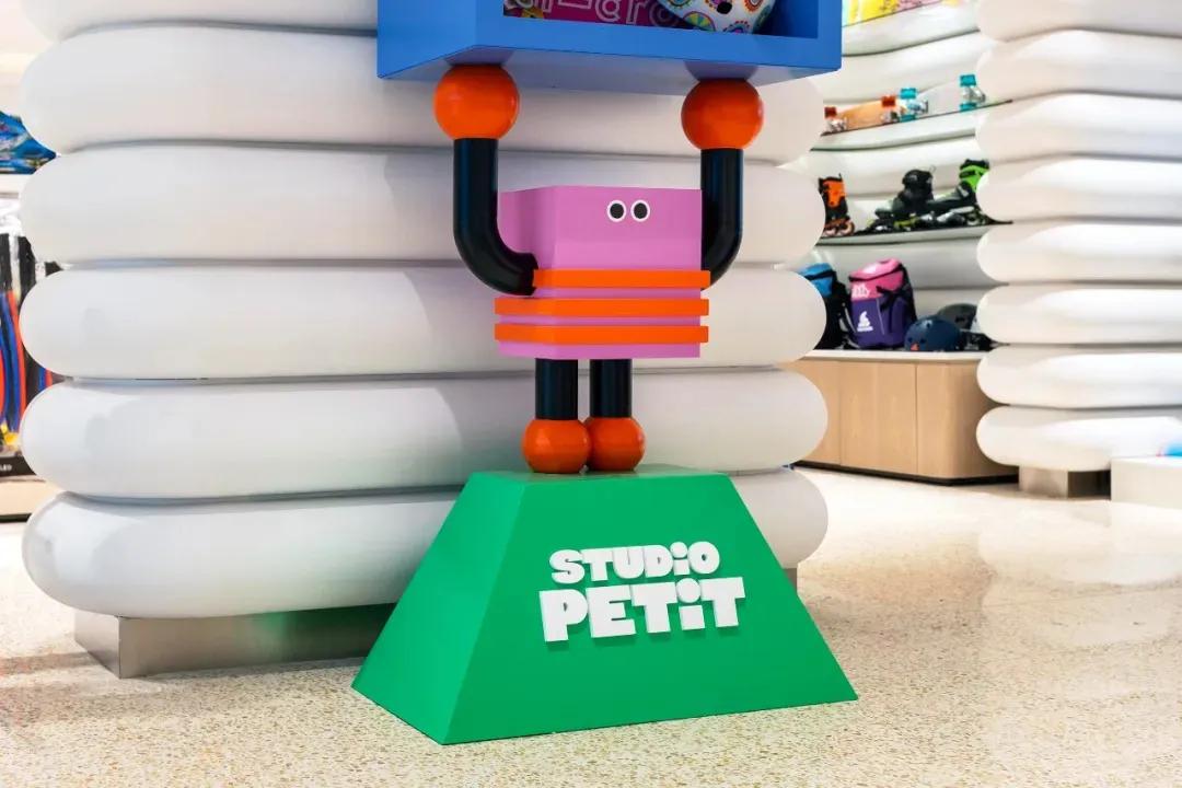 韩国儿童百货PetitPlanet品牌空间视觉设计