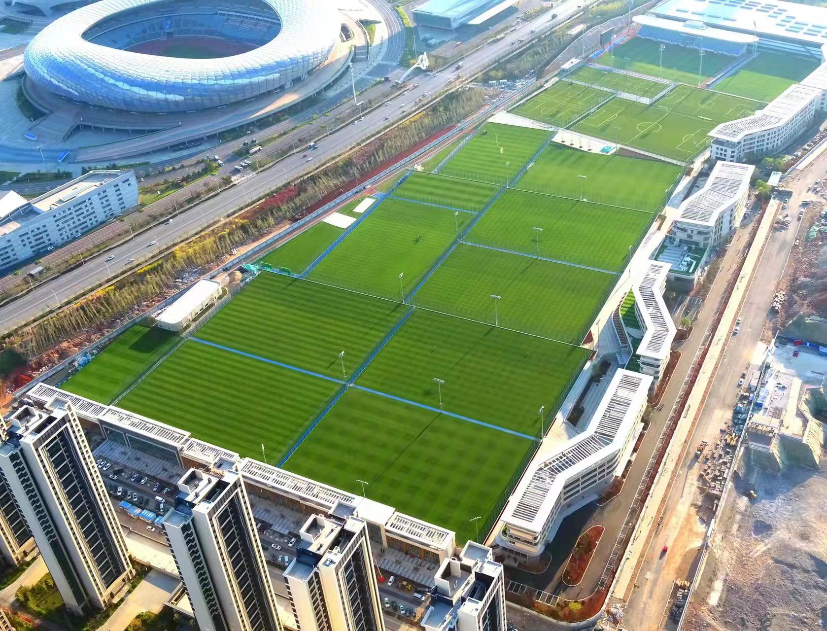 德泰接手大连足球青训基地,大连人在青训基地宣布引援