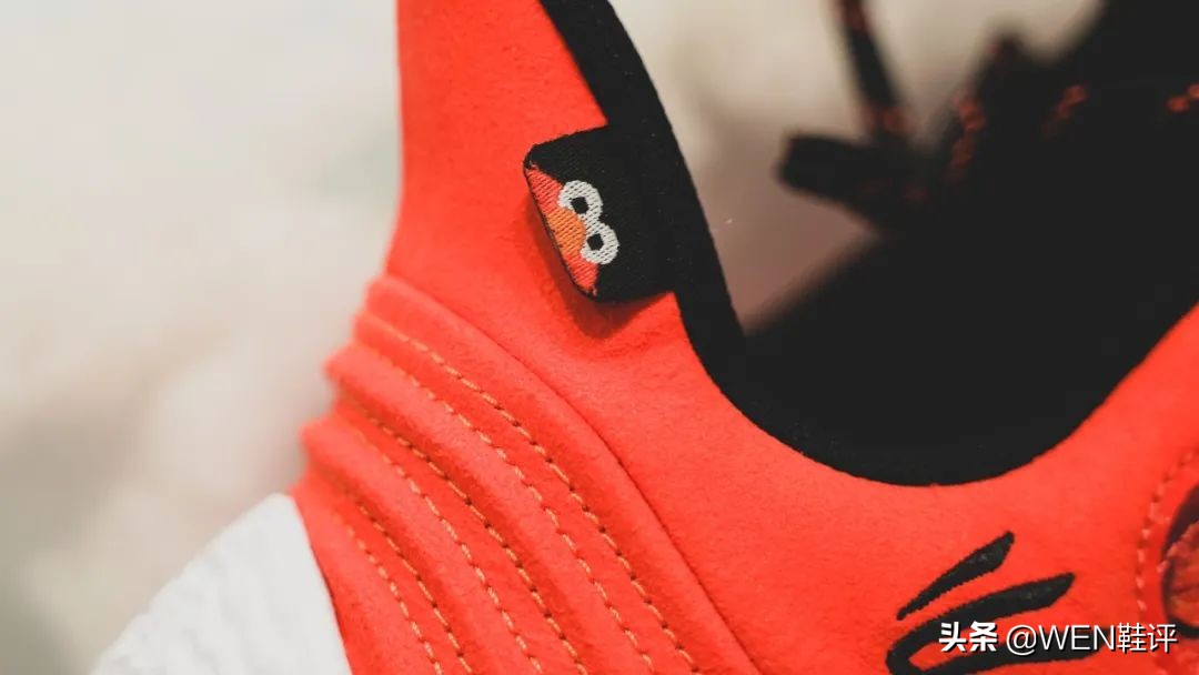 突破强的后卫鞋,库里穿库里9