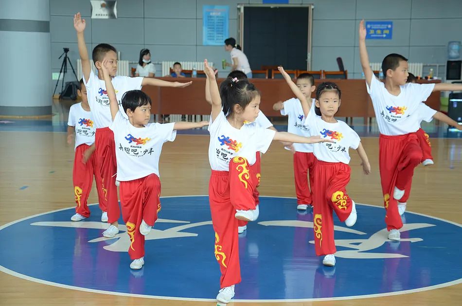 2022奔跑吧少年武术展风采,武汉奔跑吧少年2022运动夏令营