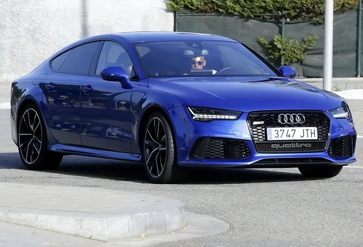 巴西内马尔豪车,巴西球星内马尔的豪车