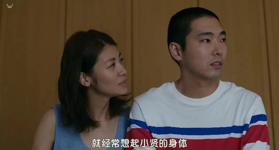 周五的傍晚，最适合观赏情色片。