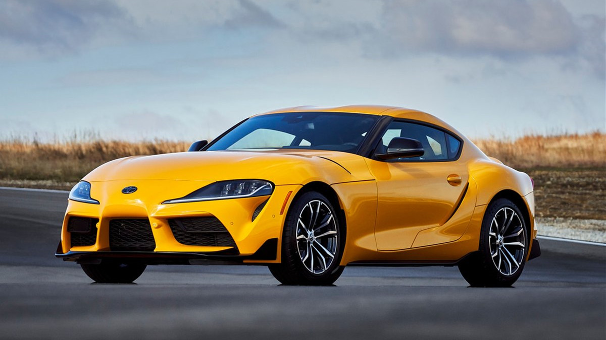 试驾丰田威飒越野视频,广汽丰田威飒两驱尊贵版试驾