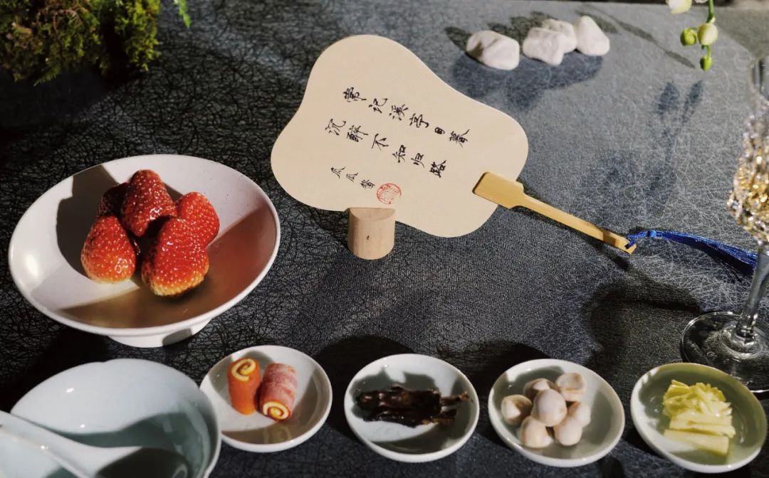 春天的潺潺溪水,春天的顶流