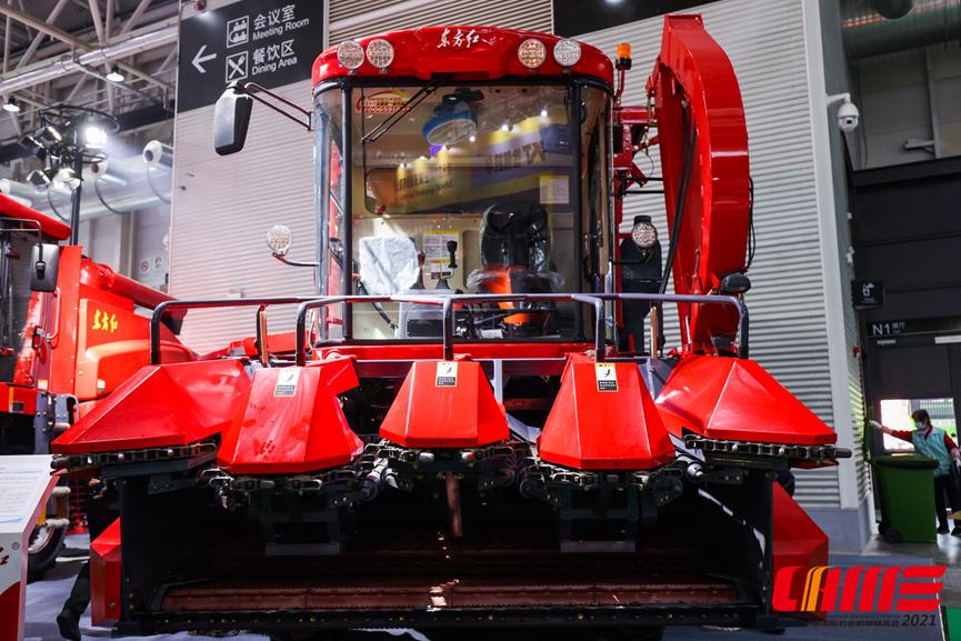 玉米收获机厂家地址,玉米收获机销售排行