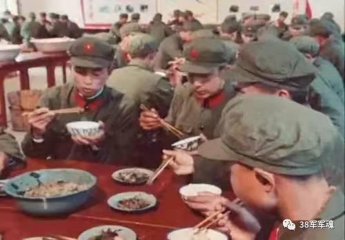 《怒摔病号饭》（军校往事）军营轶事系列短文（六）