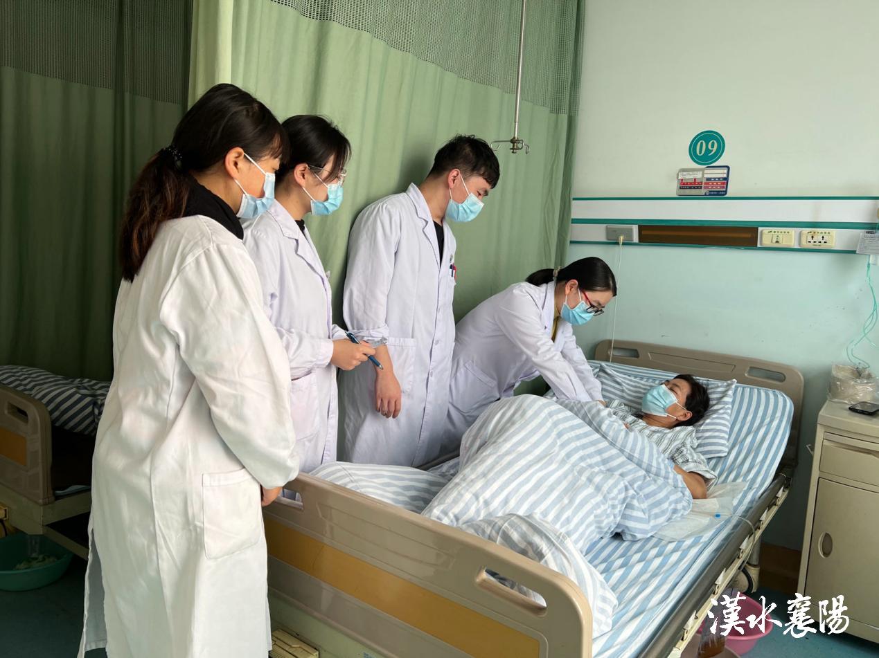 致敬劳动者丨医生沈雪：告别诗和远方，不辜负每一位患者和家属的信任