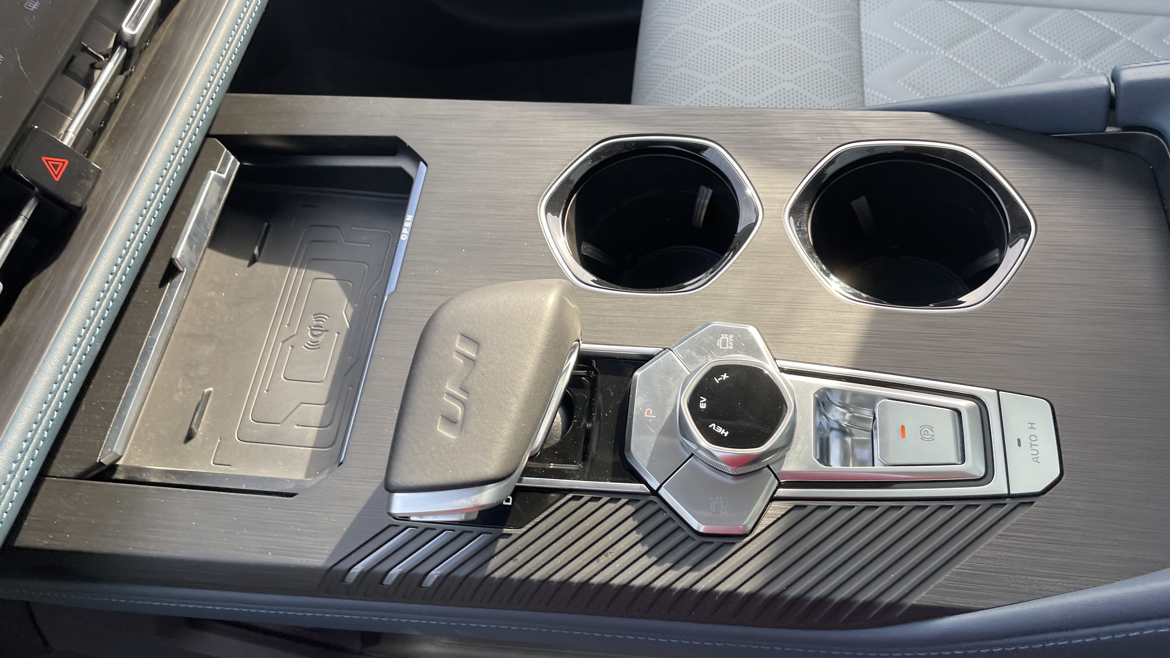 长安UNI-KiDD混动版评测视频,长安uni-kidd试驾测评