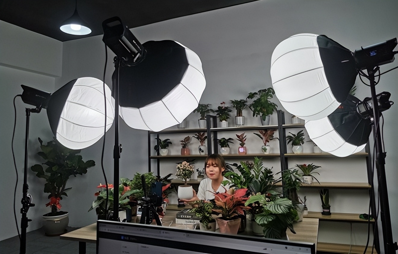 在网上卖土,靠卖土一个月赚2000万