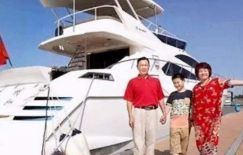 厦门警方制止女子被诈骗40万,女子花钱如流水诈骗千万元被抓