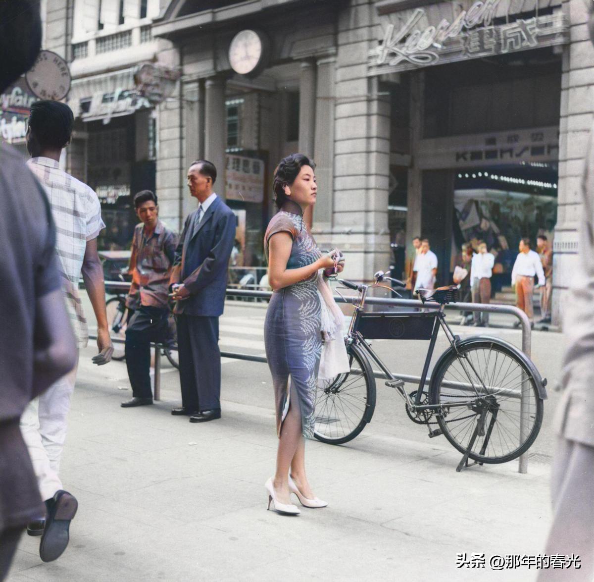 侵华日军*行暴**照片，日本人强迫女子脱下衣服，*辱侮**致死