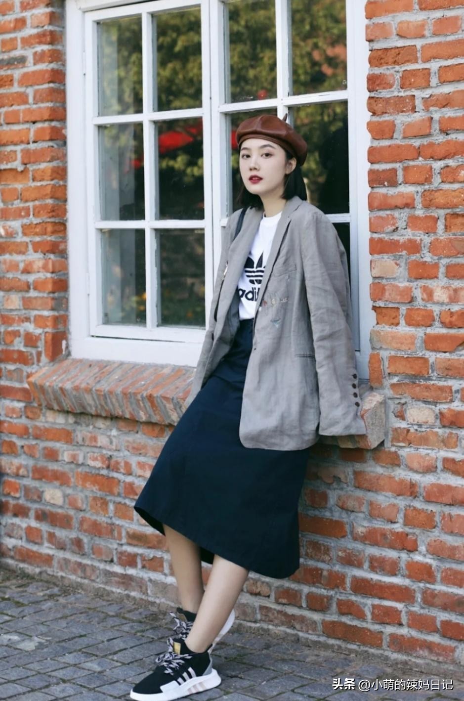 别再穿运动鞋、马丁靴了，今秋流行“滑板鞋”，时髦显瘦还不累脚