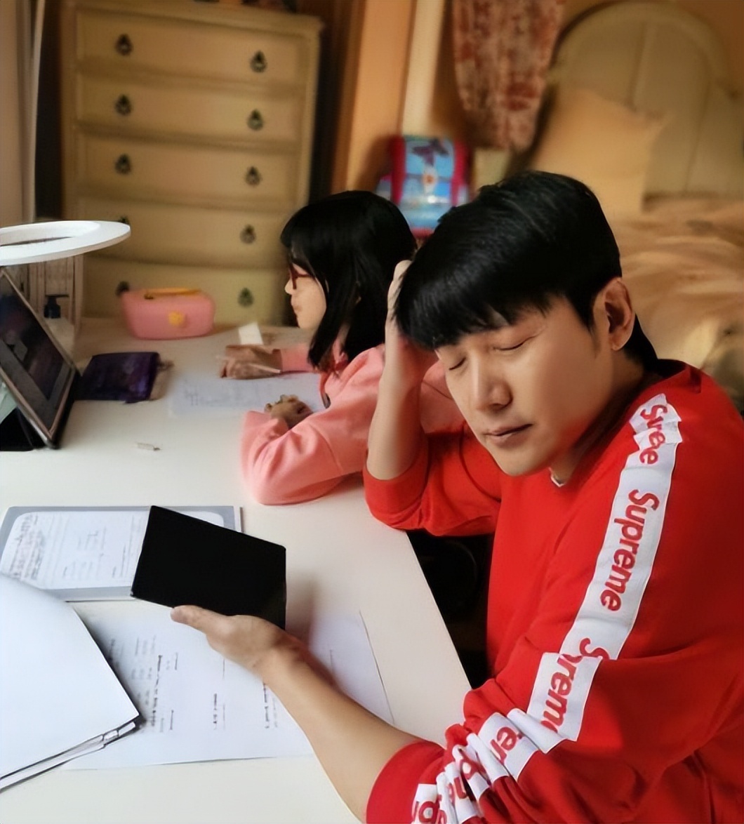 明星小孩上学学费,明星孩子上学的学费不敢想象