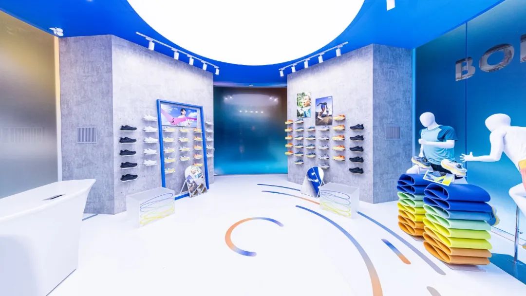 同样是快闪店,看燕京啤酒、PUMA、唐老鸭5大品牌如何玩出新高度