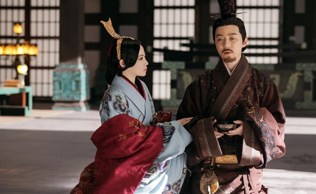 秦始皇的父亲为什么被历史忽视,秦始皇身世之谜他到底是谁的孩子