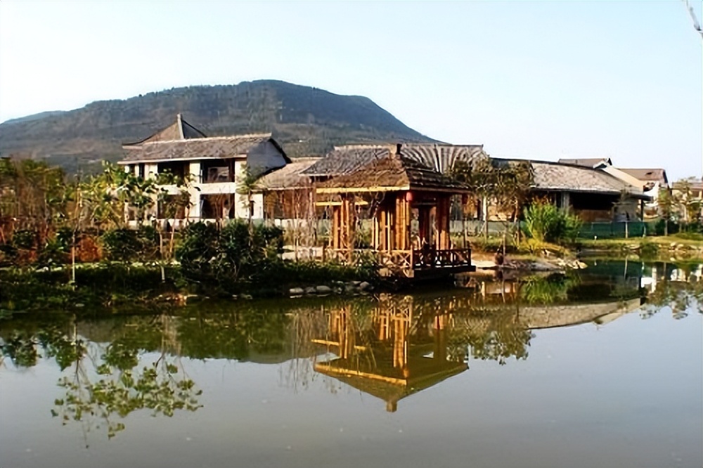 农村摆地摊卖什么东西最受欢迎,农村做什么生意赚钱快又稳