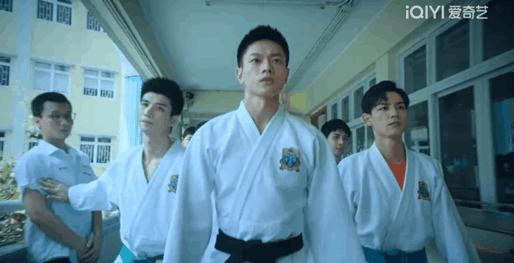 东北插班生未播片段,东北插班生第1季特别火的片段