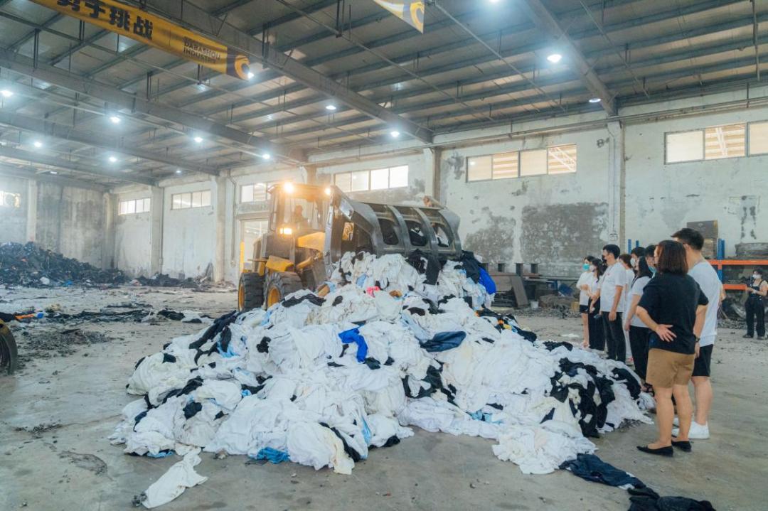 鐧藉皬t鎶撲綇鏃朵唬鑴夋悘鎴愪负鍥借揣涔嬪厜,鐧藉皬t娓呬粨