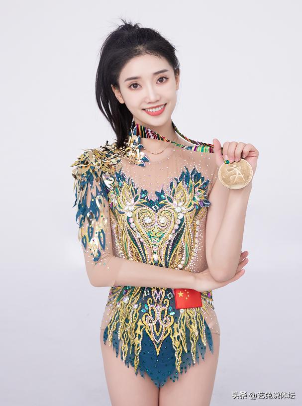 一字马被封号有哪些人,被封号的一字马女网红