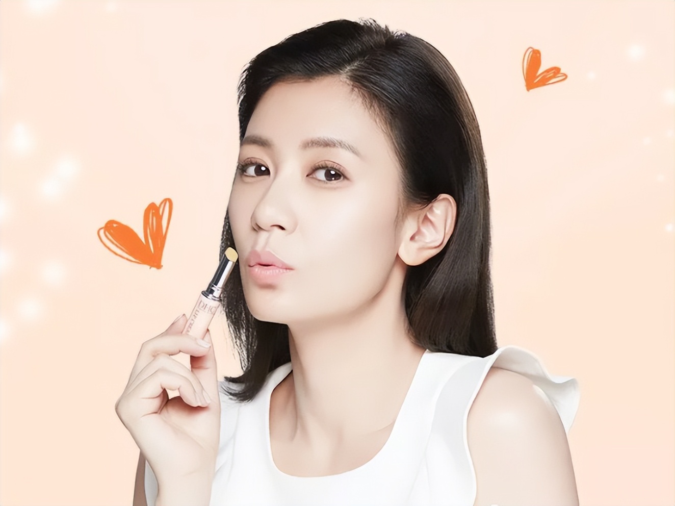 提亮唇部补水润唇膏,dhc保湿润唇膏