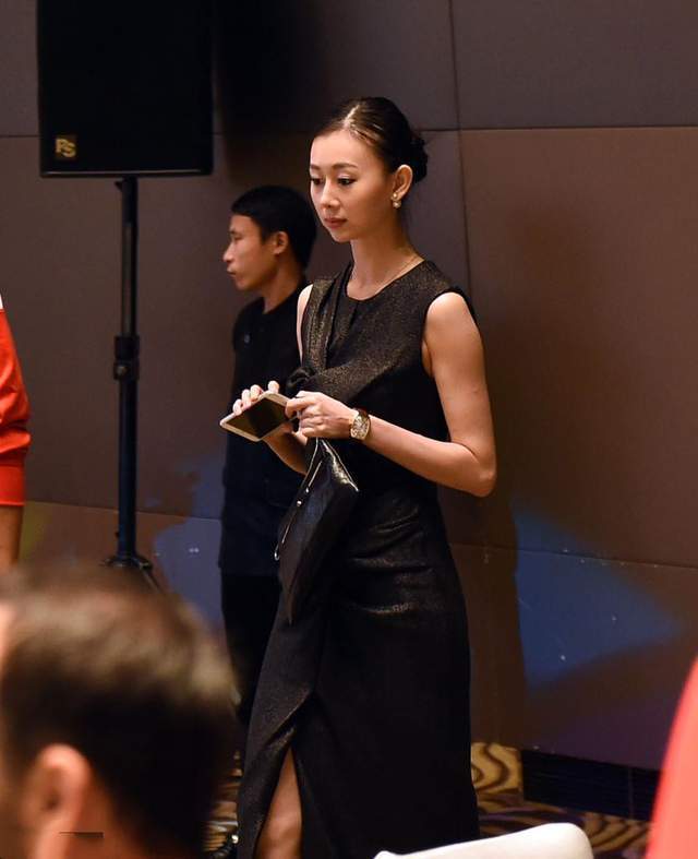 范志毅第三任妻子,范志毅三任妻子访谈视频