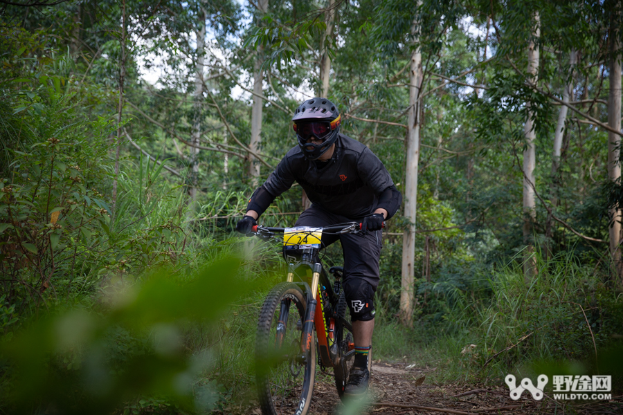摔车脑震荡,车祸脑震荡恢复的最佳方法