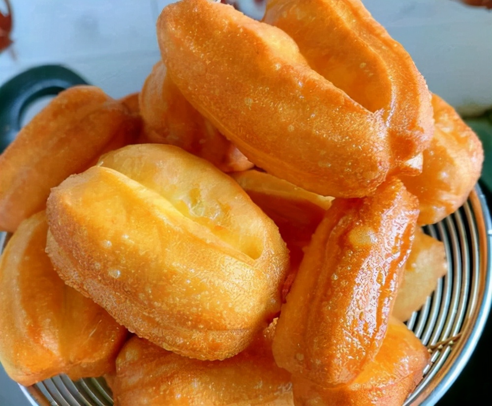 做油条不放苏打和泡粉,健康油条无矾无铝香酥大油条