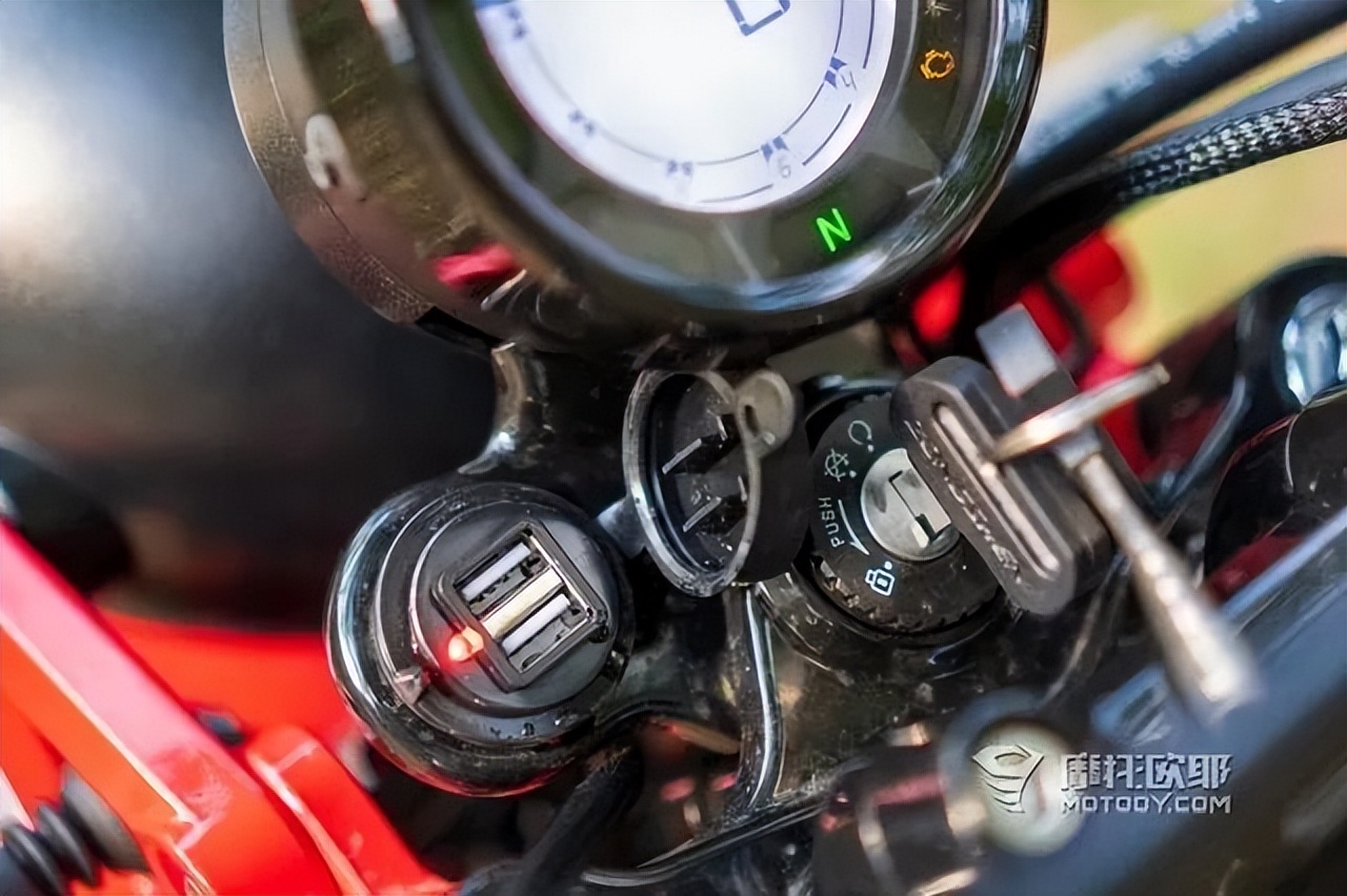 国产运动弯梁摩托车,宗申野米弯梁车架