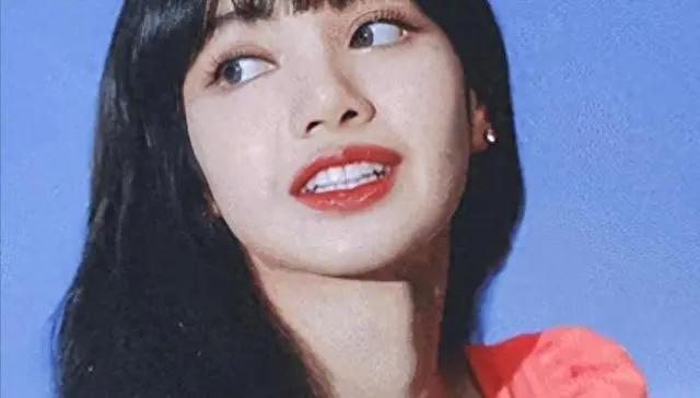 lisa被嘲脱离韩式滤镜颜值大跌,lisa现状变泰妹
