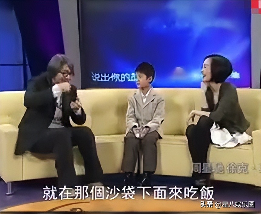 周星驰40岁白发,56岁周星驰满头花白却拒绝染发