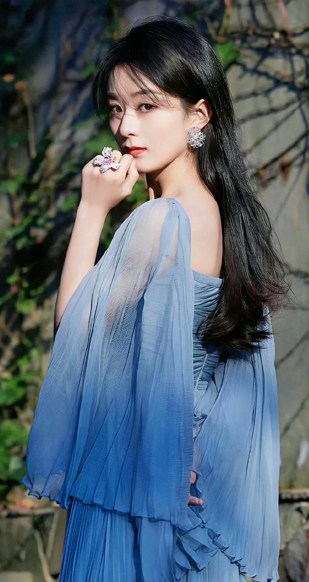 赵丽颖杨幂惊艳写真大片,魅力女神赵丽颖写真