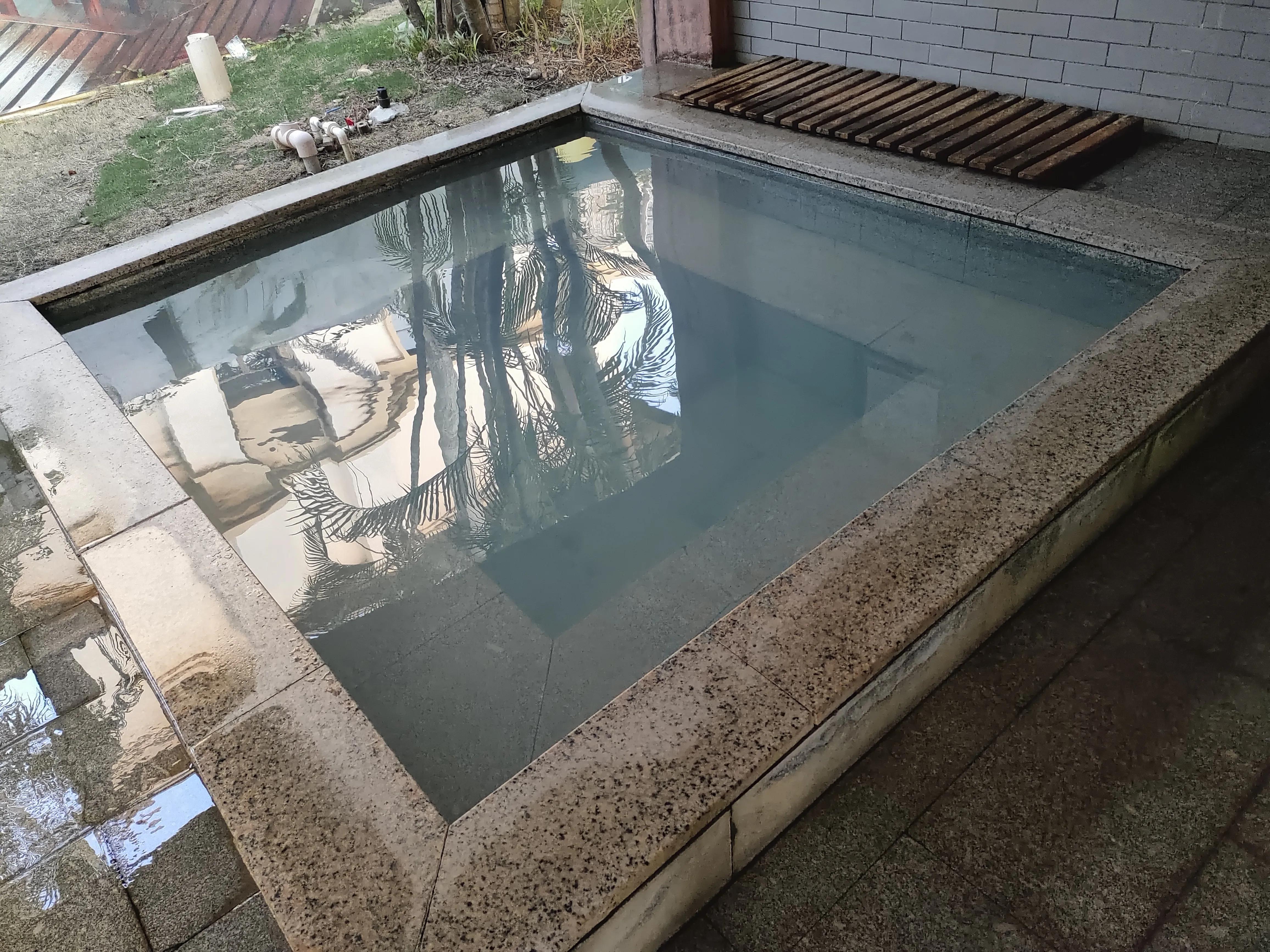 阳西咸水矿温泉自由行攻略,自驾游最值得去的水镇