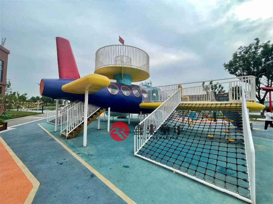 户外大型儿童攀爬网定制,游乐攀爬网多少钱一平方