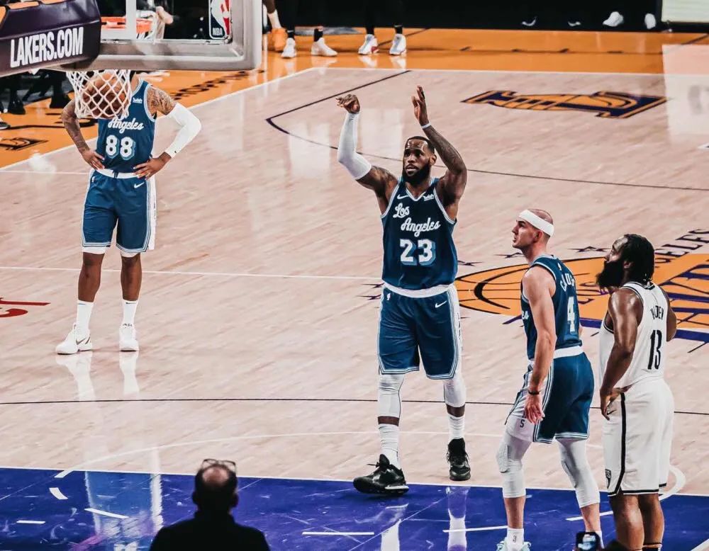 【NIKELEBRON】NBA历史得分王的球鞋之路