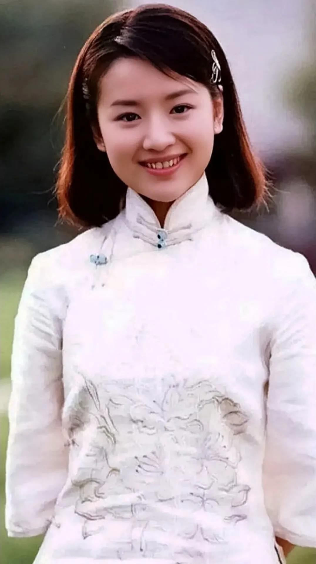 瘦得脱相的女人,瘦到脱相的女明星真的好看吗