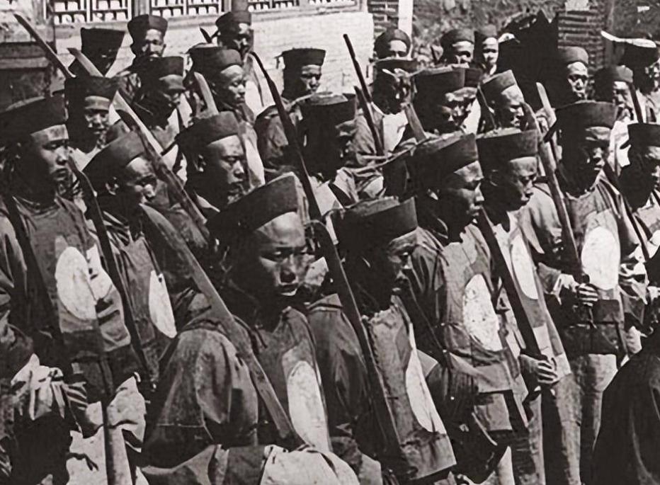 清朝兵丁卒勇是啥意思,清朝士兵胸前的图案