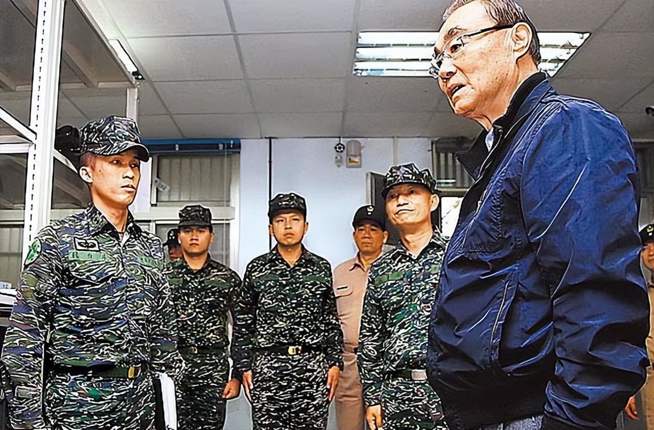 解放军要想全胜统一台湾，究竟需要投入多少兵力和*器武**装备？