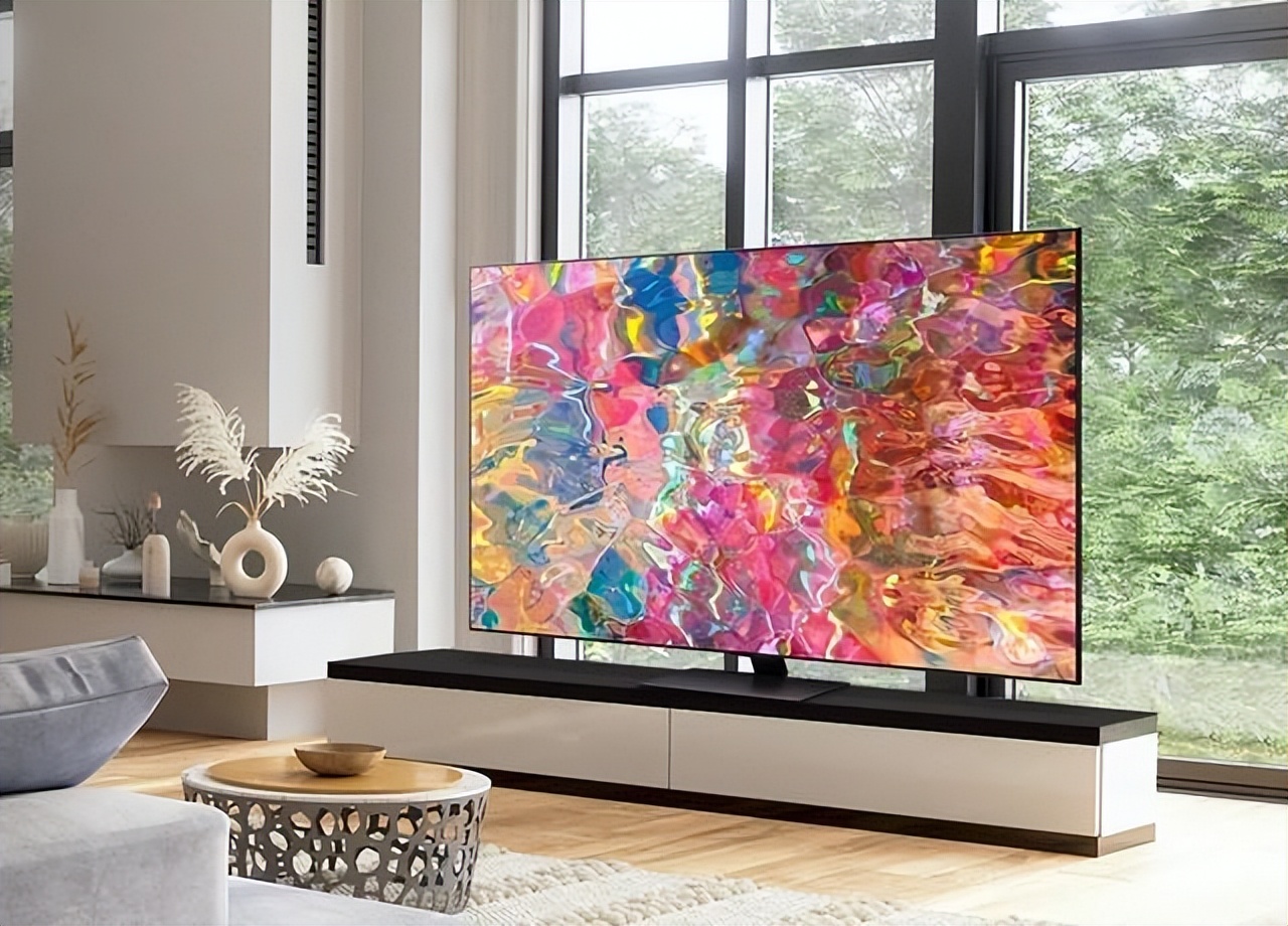 电视买海信的还是tcl的,电视买三星还是tcl