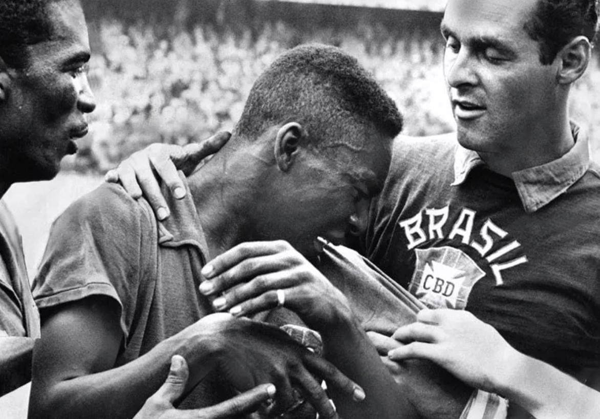 82岁球王贝利已进入临终关怀阶段,球王贝利逝世终年82岁