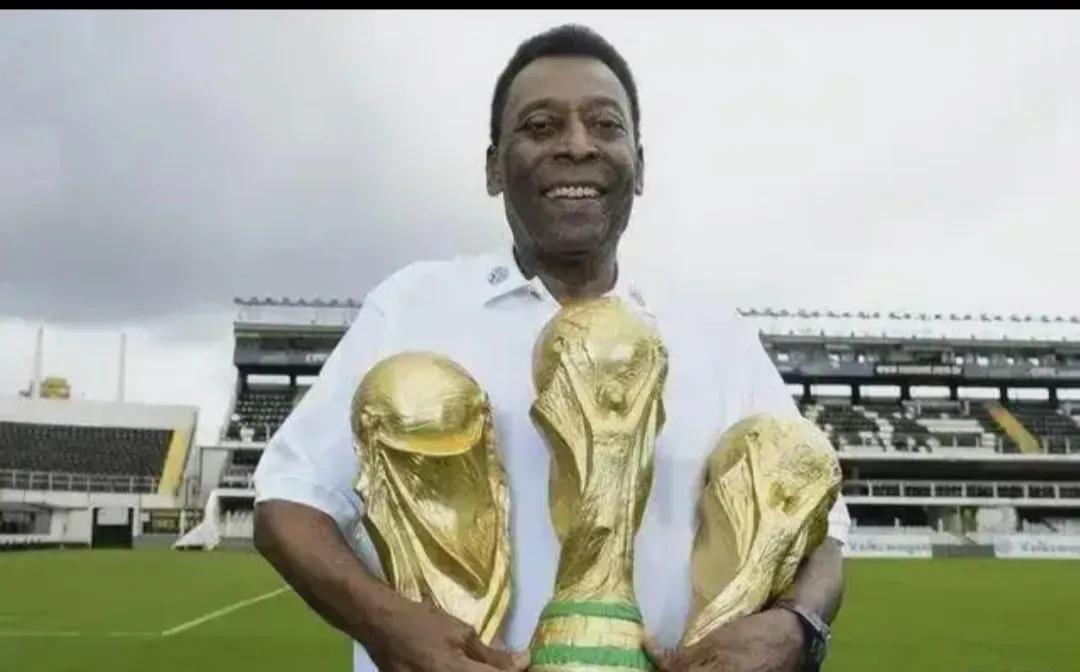 球王贝利生命最后时刻,球王贝利在巴西的地位