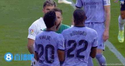 赤裸裸耍流氓,打人的维尼修斯成了受害者,皇马球员有免死金牌