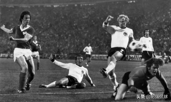 顶级后卫卡纳瓦罗,卡纳瓦罗最强中卫