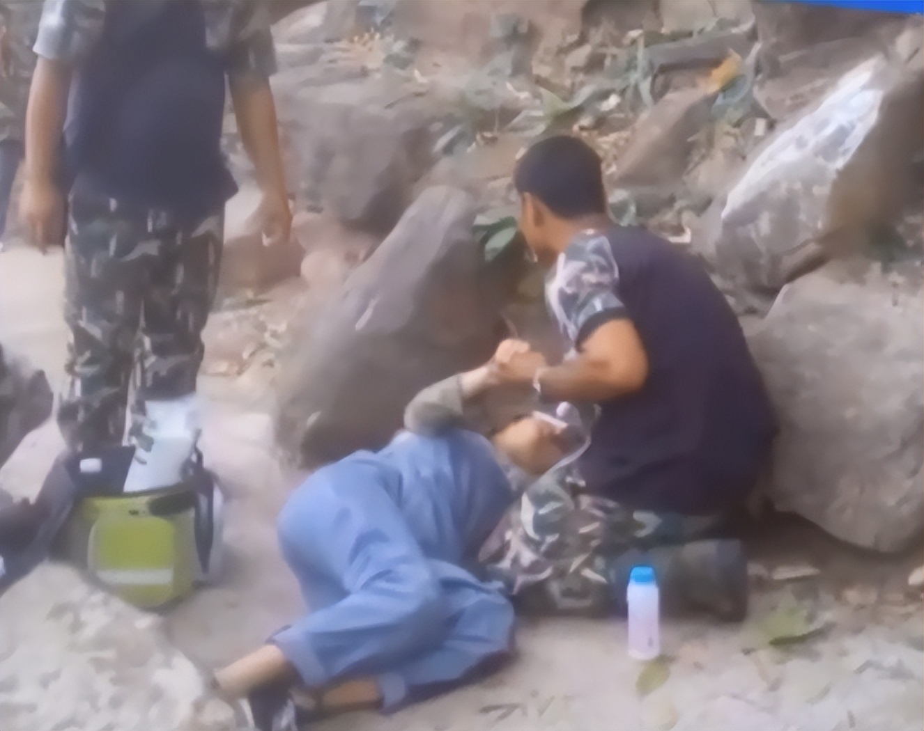 在泰国被丈夫推下悬崖的孕妇,泰国推下悬崖的孕妇最新情况