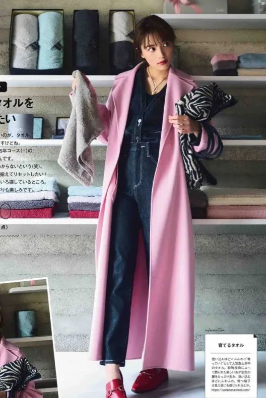 今年双面羊绒大衣流行什么颜色,今年最流行什么颜色的大衣