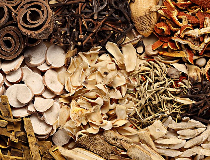 这3种药长期服用很伤胃,这三种药很伤肾提醒建议不要多用