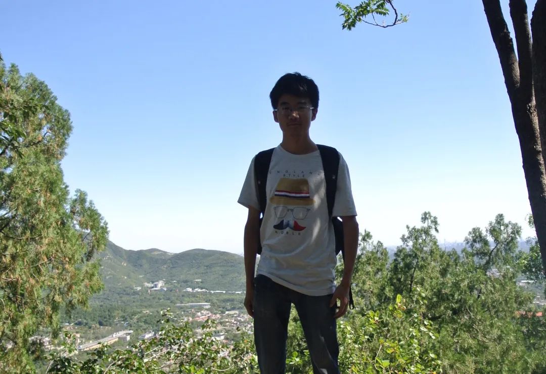 姝︽眽鐧惧勾鍚嶆牎,姝︽眽鐧惧勾楂樹腑