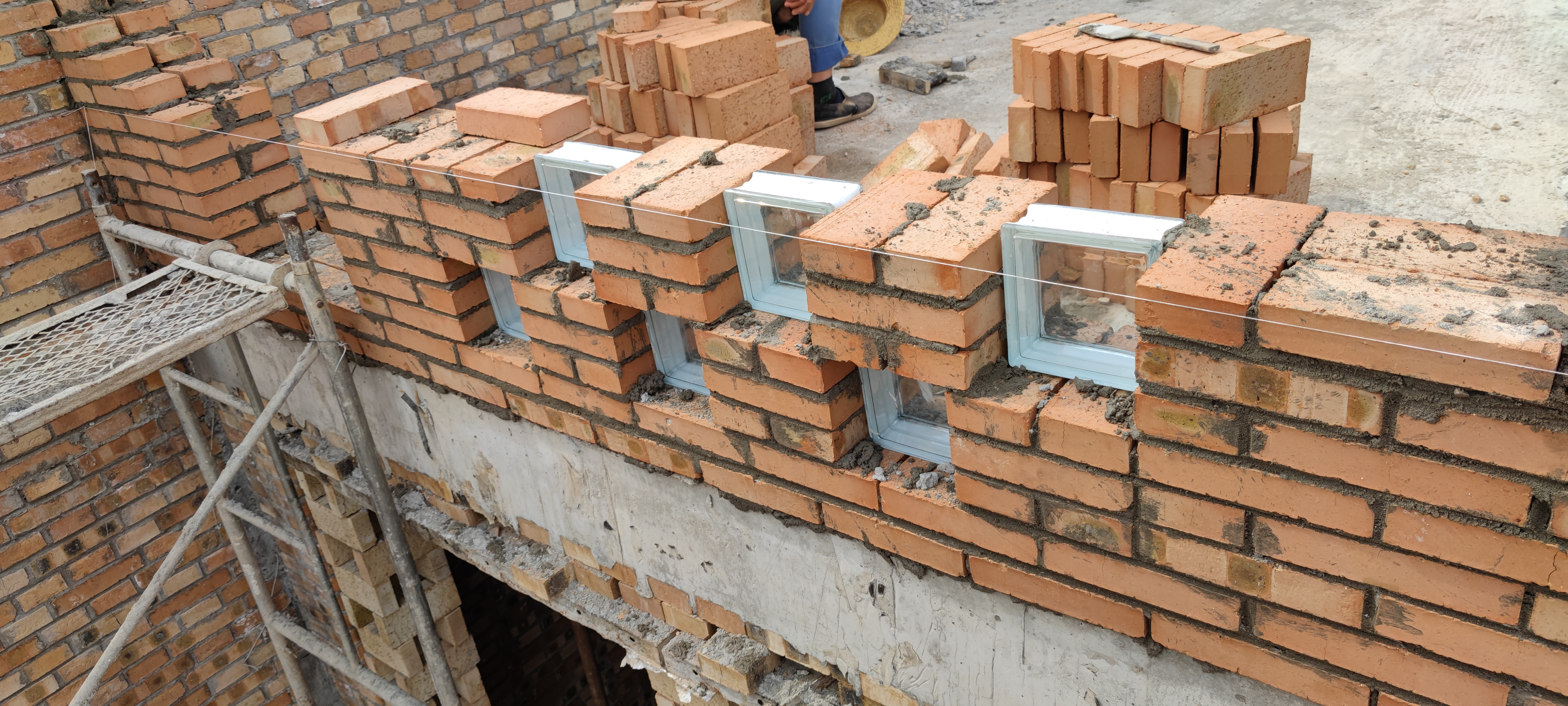 陕西一高校老师,西安一高校老师带学生创业